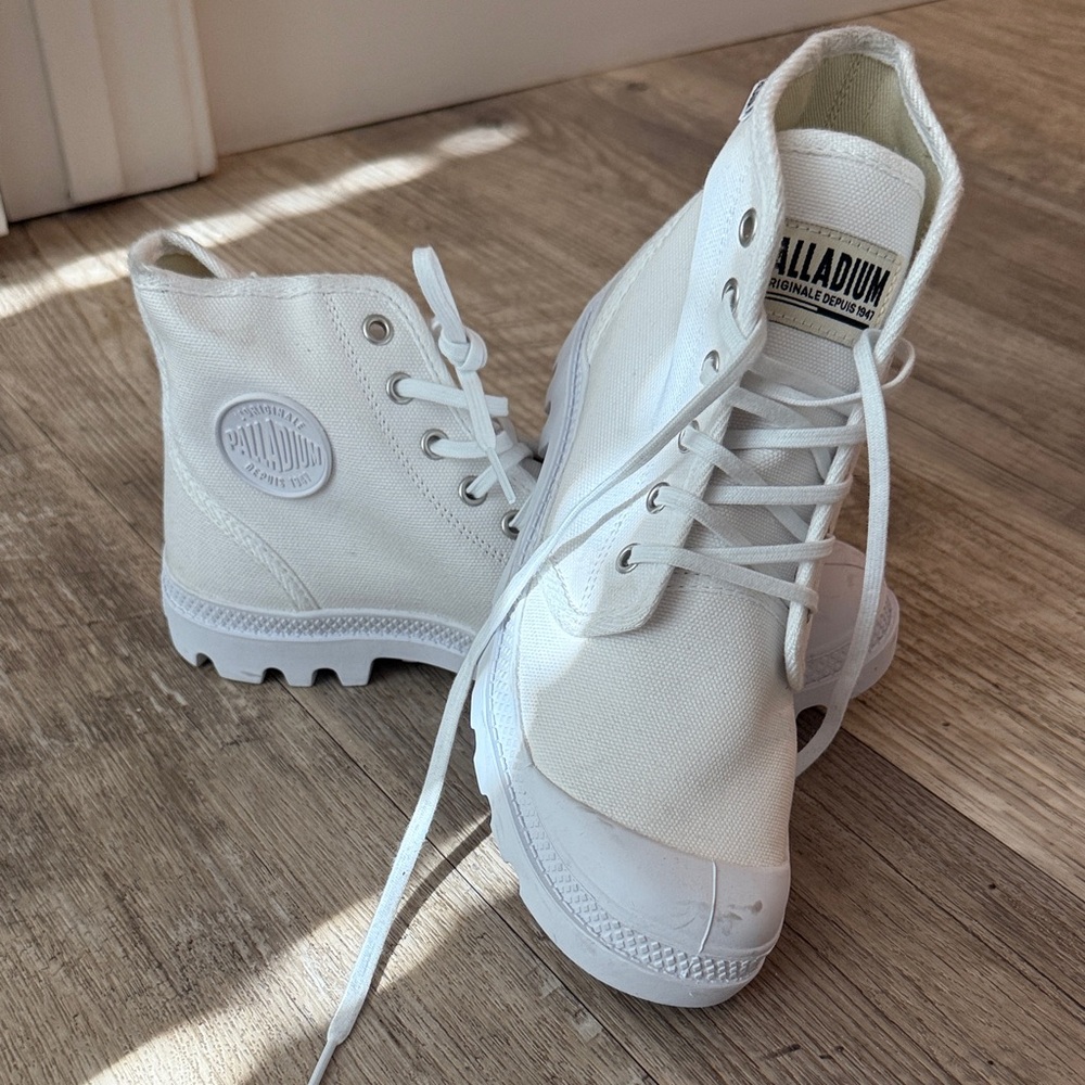 Palladium Classic White Canvas Boots